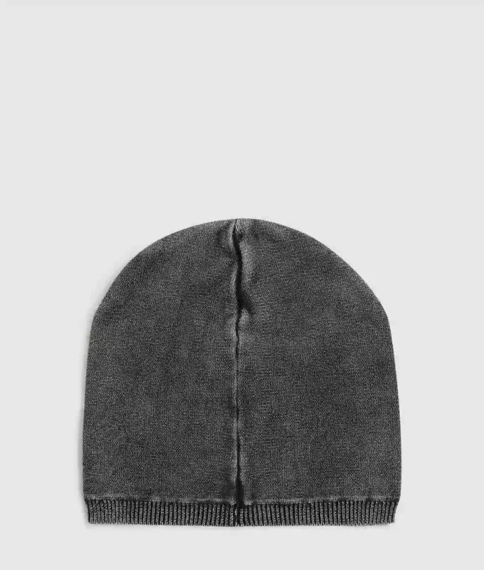 Beanie met gewassen logopatch