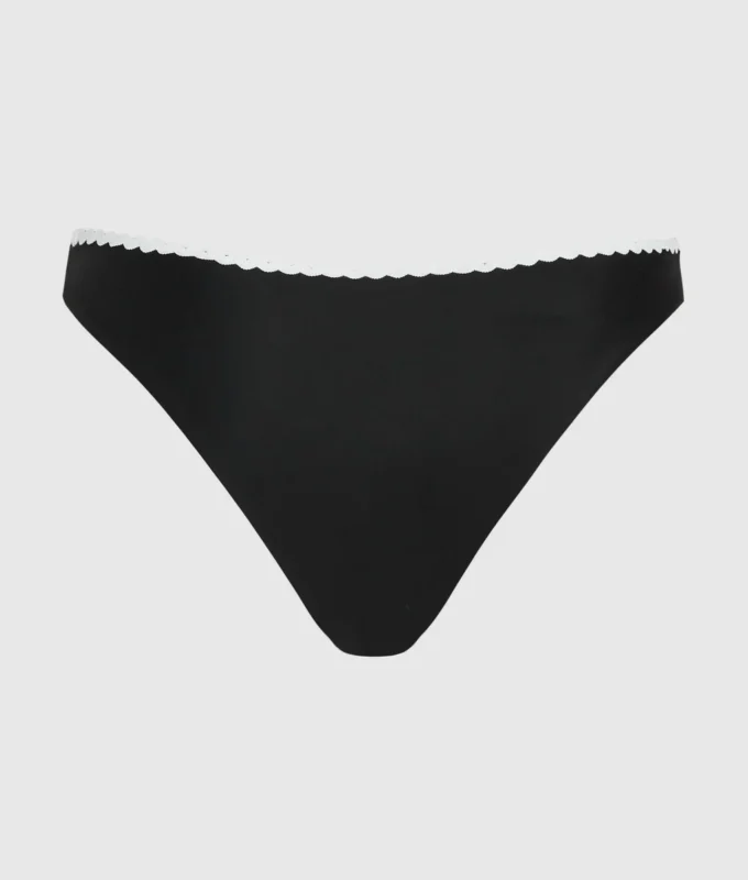 Bikini-broekje met geschulpte rand