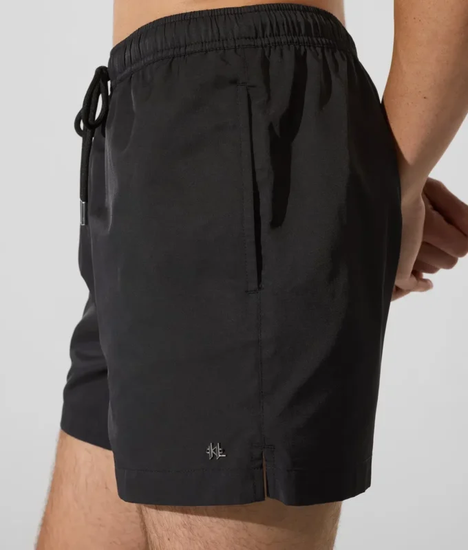 Boardshorts met Monogram-pin