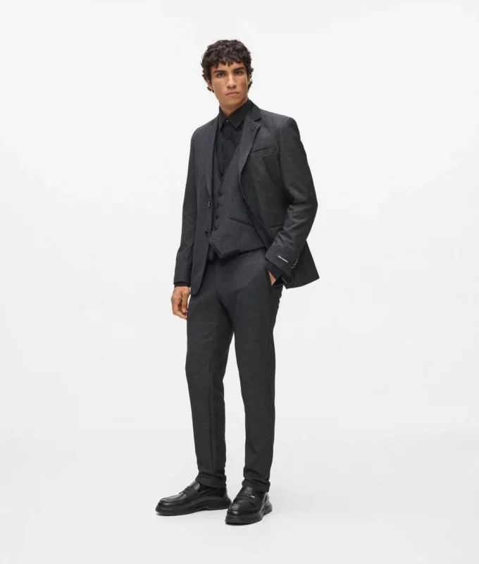 Broek met satijnen details