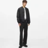 Broek met ton-sur-ton biezen