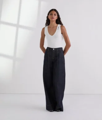 CONTRASTSTIKKING JEANS MET WIJDE PIJP