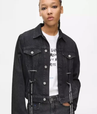 Denim jasje met vetersluiting