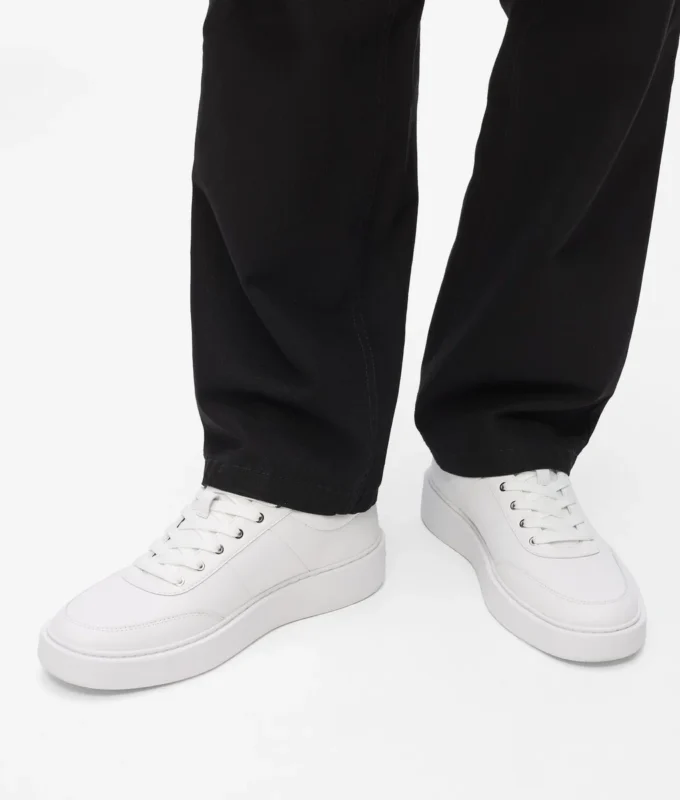 Flint II sneakers