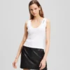 GERIBBELDE TANKTOP MET V-HALS