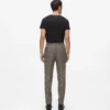 Getailleerde broek