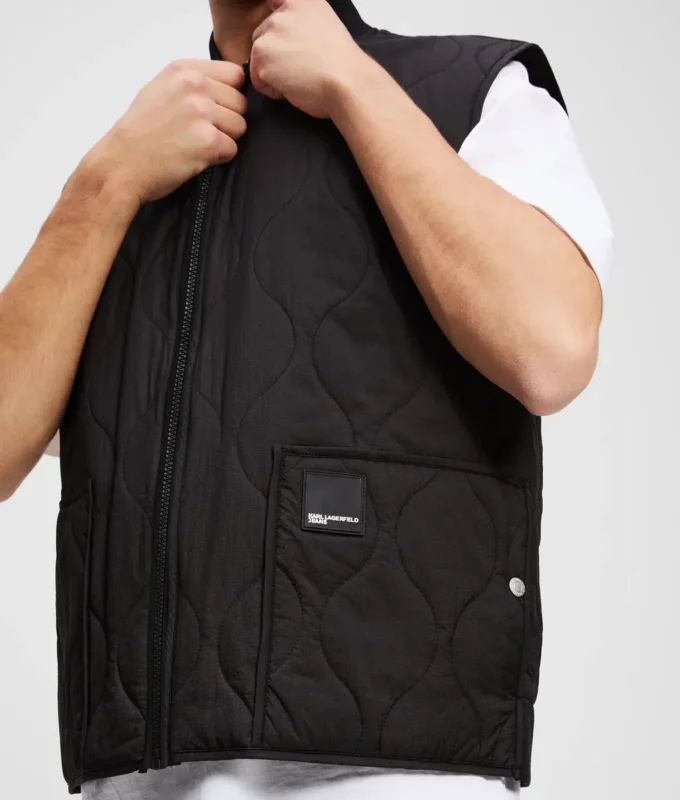 GEWATTEERD VEST
