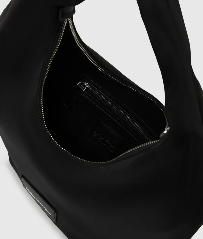 Glanzende nylon schoudertas