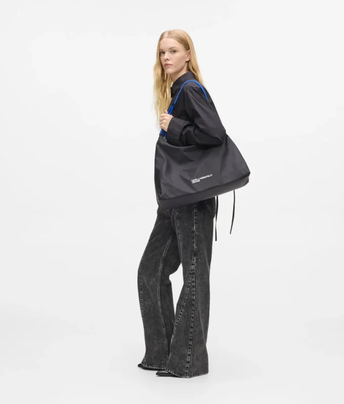 Grote nylon schoudertas met koord