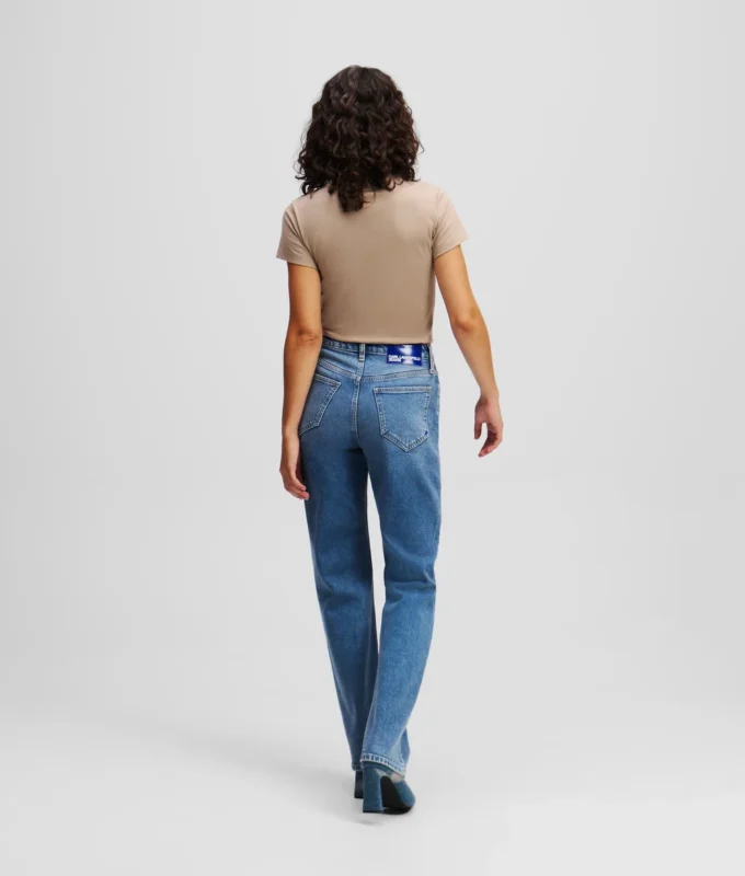 HIGH-RISE STRAIGHT JEANS