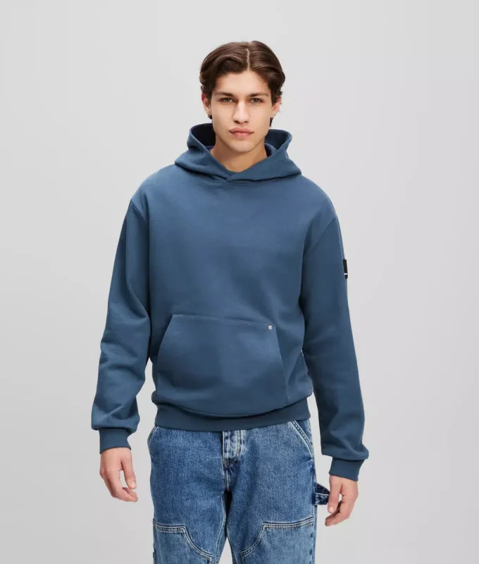 HOODIE MET LOGOPATCH