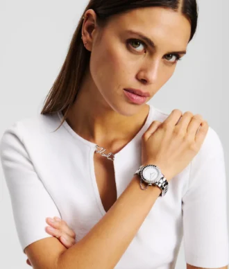 HORLOGE MET KRISTALVERSIERING