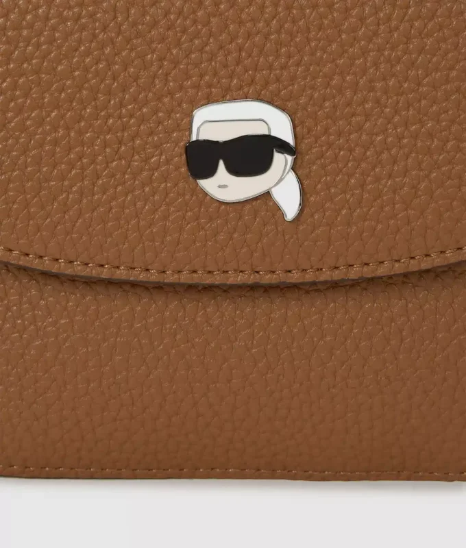 Ikon crossbodytas met kiezelmotief