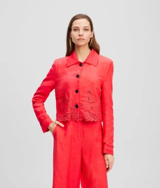 JASJE MET UITGESNEDEN BORDUURWERK