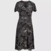 Jurk met waaierprint en V-hals