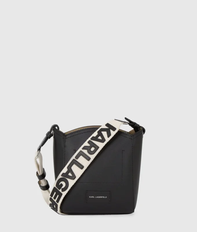 K/Circle kleine bucket bag