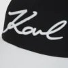 K/Signature-pet met contrasterende klep