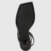 Karmel sandalen met hak en enkelbandje