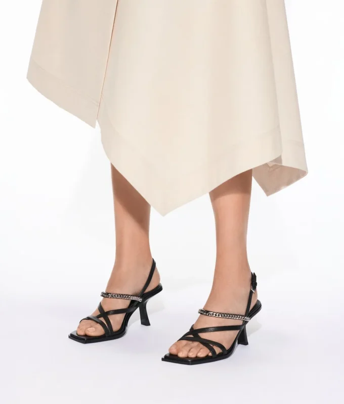 KARMEL SIGNIA SANDALEN MET KETTINGRIEM EN HIEL
