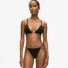 Kenmerkende driehoekige bralette
