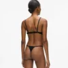 Kenmerkende driehoekige bralette