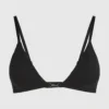 Kenmerkende driehoekige bralette