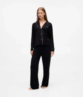 Kenmerkende pyjamaset