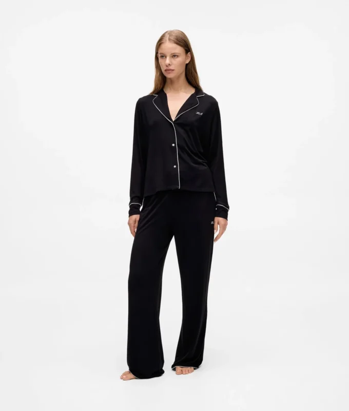 Kenmerkende pyjamaset
