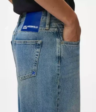Laag uitgesneden jeans met wijde pijpen