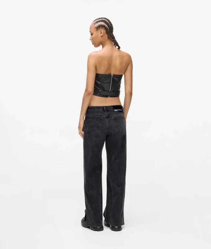 Laag uitgesneden jeans met wijde pijpen