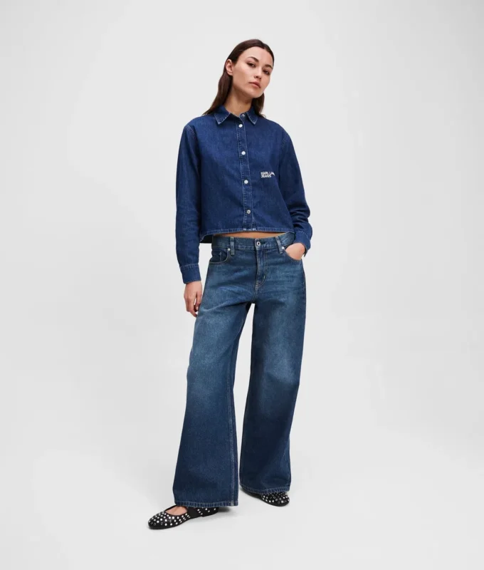LAGE TAILLE JEANS MET WIJDE PIJP