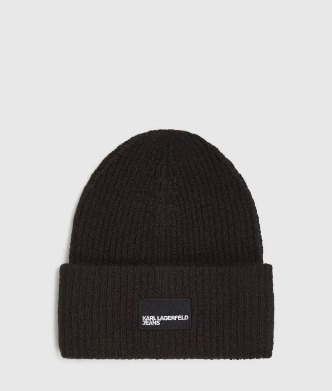 Lange beanie met logopatch