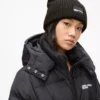 Lange beanie met logopatch