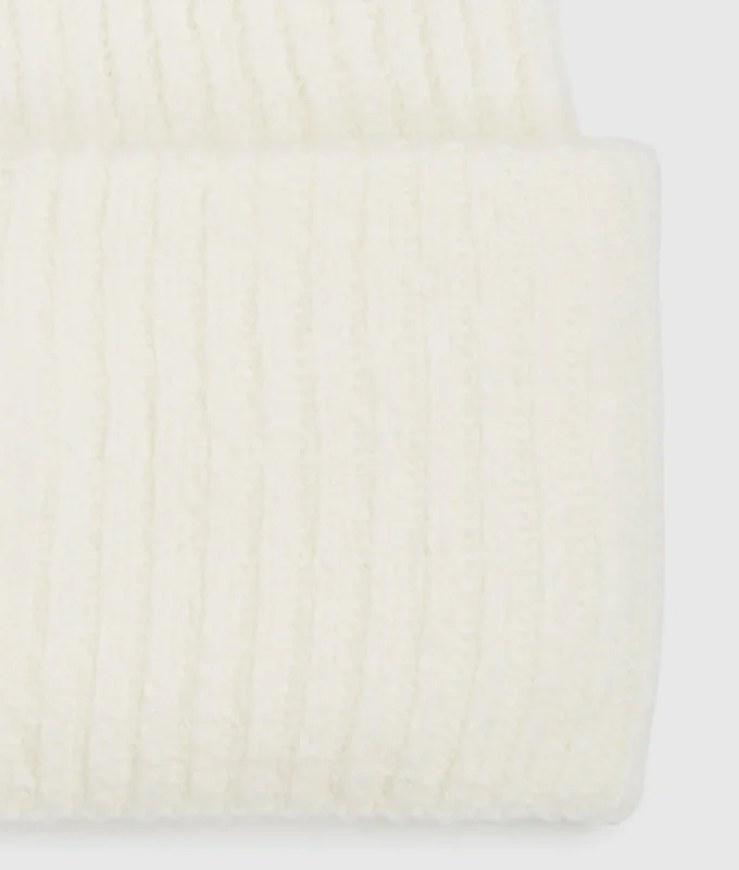 Lange beanie met logopatch
