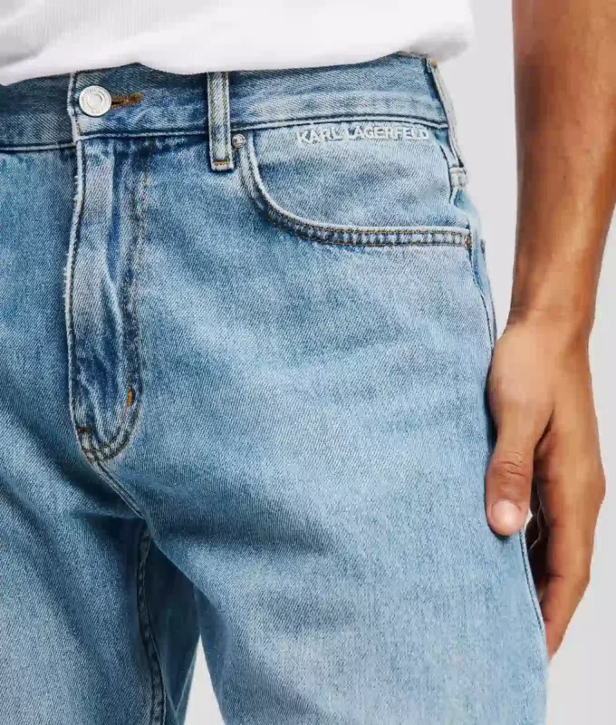 LOGO TAPERED JEANS