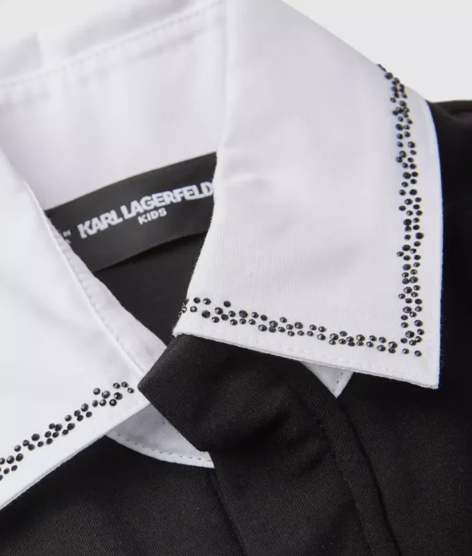 Meisjesjurk met contrasterende kraag
