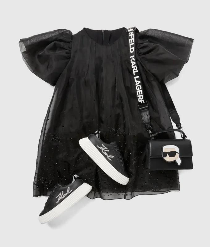 Meisjesjurk van mesh met strass