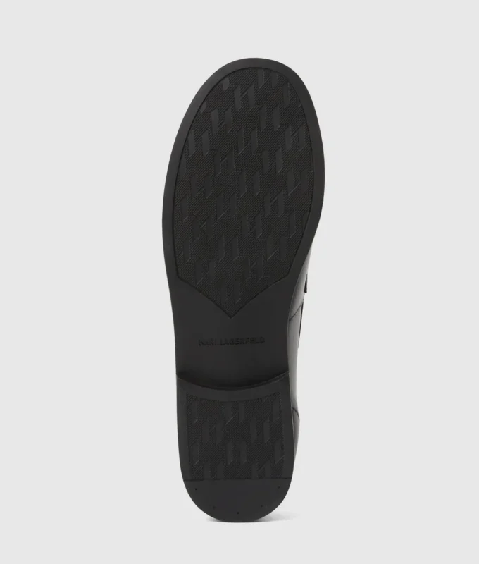 Mia loafers met studs