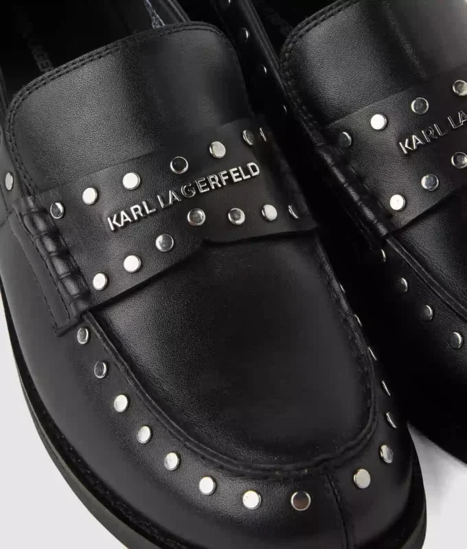 Mia loafers met studs