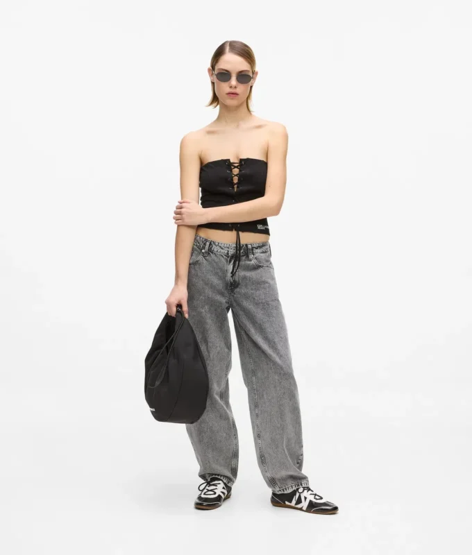 Middenhoge jeans met rechte pijpen