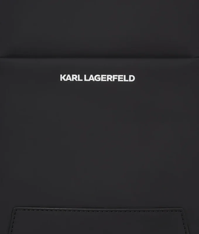 Minimalistische crossbodytas met logo