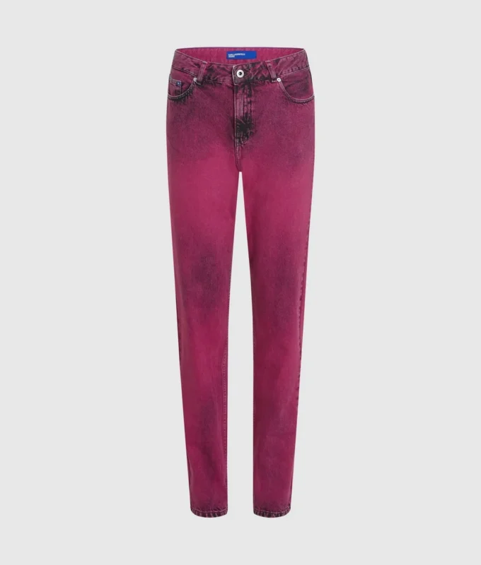 Mom jeans met spuitverf