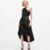 One-shoulder motorjurk
