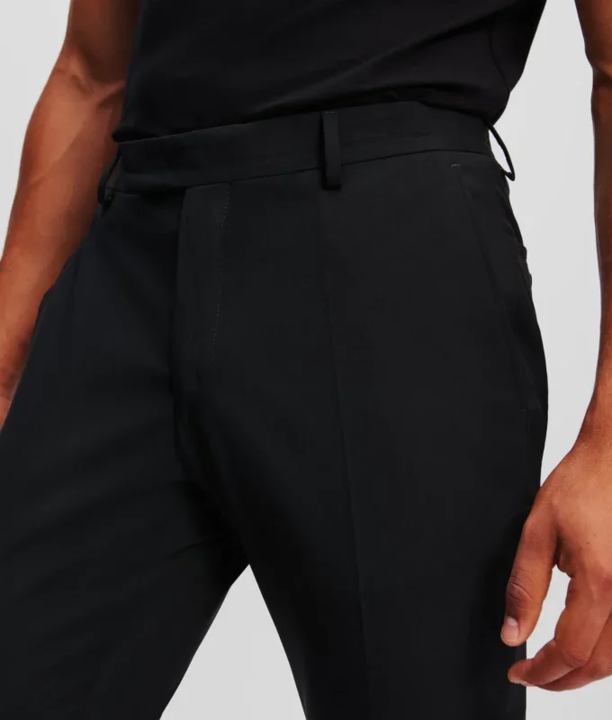 OP MAAT GEMAAKTE BROEK