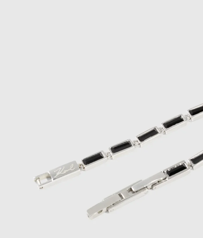 PAVÉ CHARM ARMBAND
