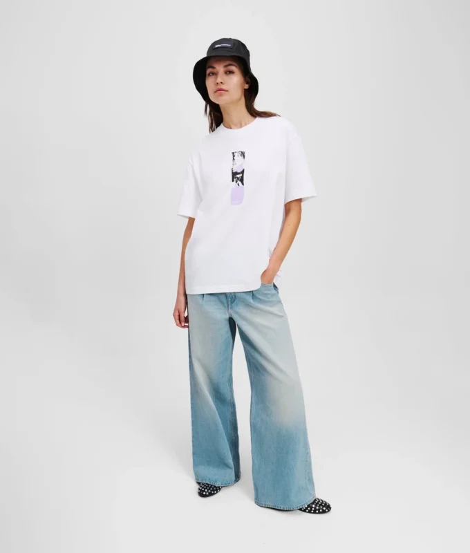 PLISSÉ JEANS MET WIJDE PIJP