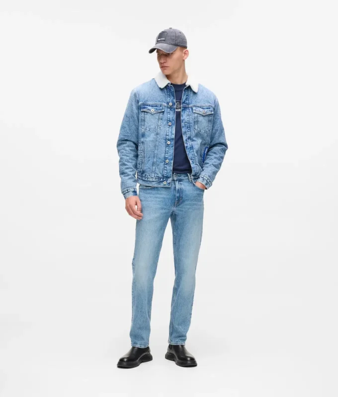 Bootcut jeans