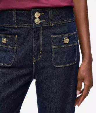 Rechte jeans met knoopdetails