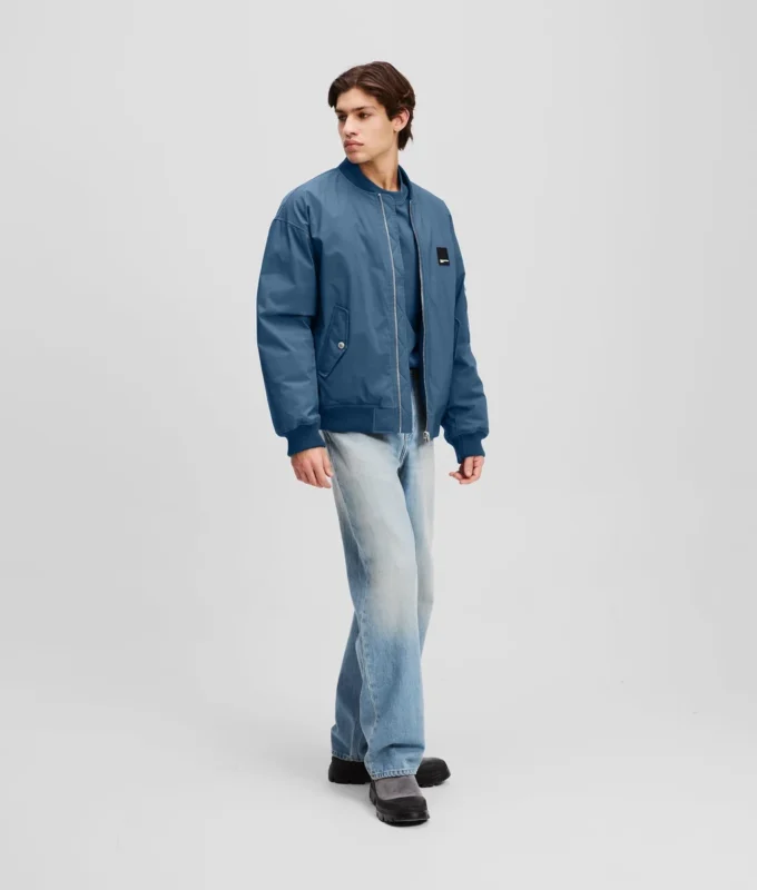 RELAXED JEANS