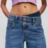 RELAXED JEANS MET DUBBELE TAILLE